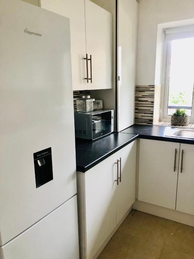 City Location- 2 Bedroom Apartment Londra Esterno foto